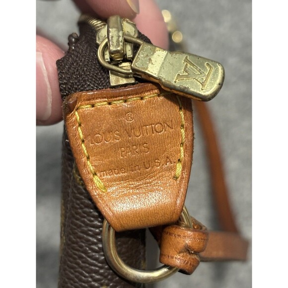 Louis Vuitton Pochette Monogram Canvas Pouch Handbag Authentic - Picture 6 of 9